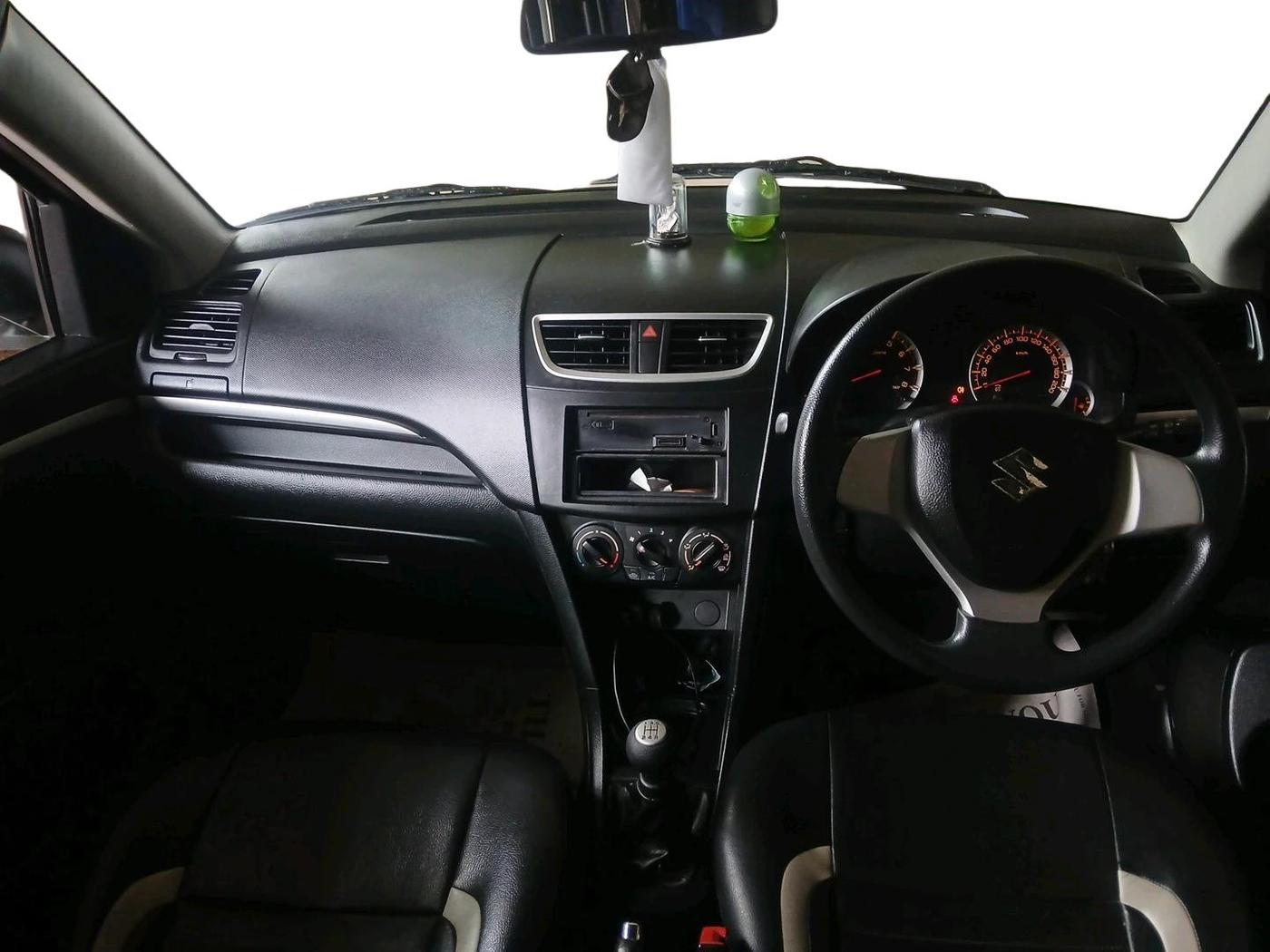 2012 Maruti Swift VXI, Petrol, Manual, 62,680 km, interior