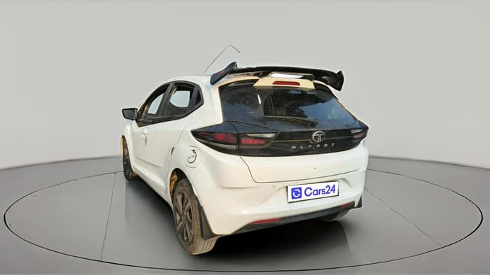 2024 Tata ALTROZ XZ DIESEL, Diesel, Manual, 31,031 km, exterior