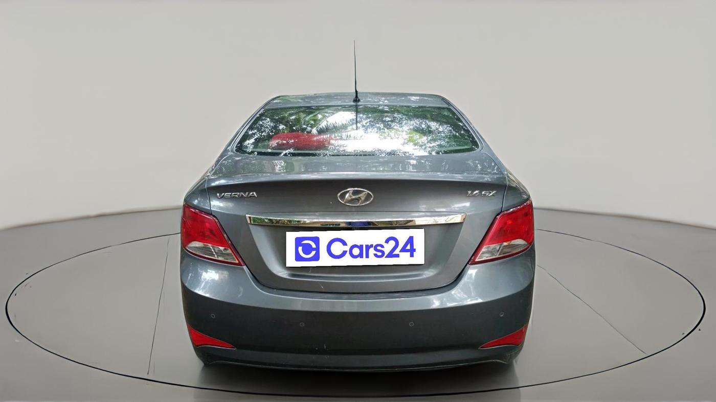2015 Hyundai Verna FLUIDIC 4S 1.6 VTVT SX, CNG, Manual, 85,977 km, exterior