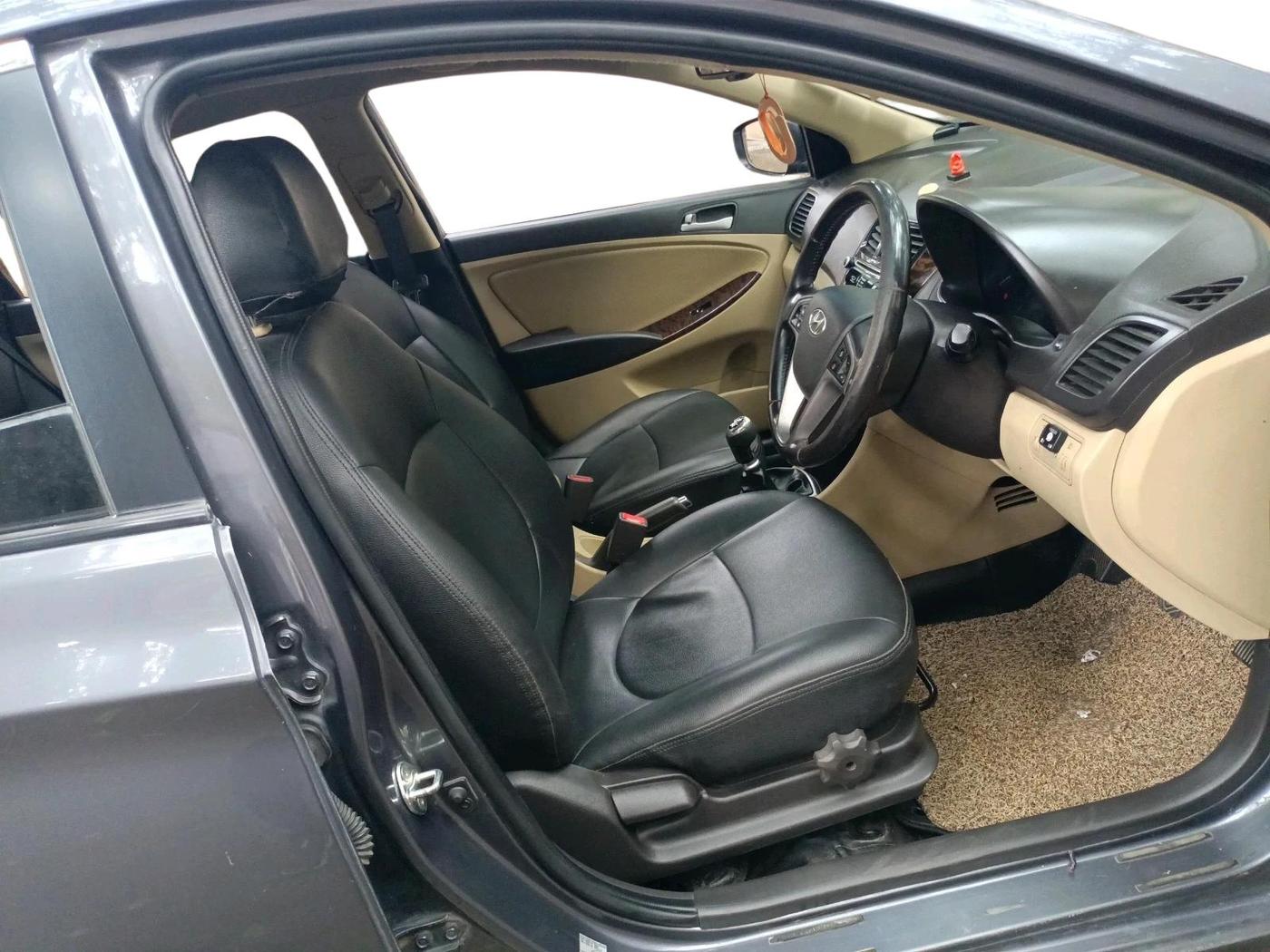 2015 Hyundai Verna FLUIDIC 4S 1.6 VTVT SX, CNG, Manual, 85,977 km, interior