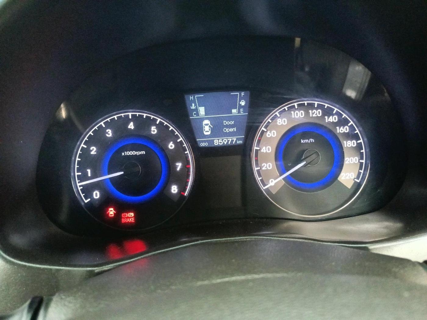2015 Hyundai Verna FLUIDIC 4S 1.6 VTVT SX, CNG, Manual, 85,977 km, interior