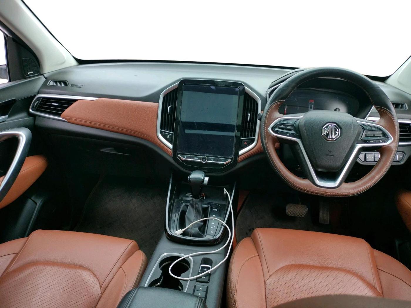 2021 MG HECTOR PLUS SHARP 1.5 PETROL TURBO CVT 6-STR, Petrol, Automatic, 49,411 km, interior