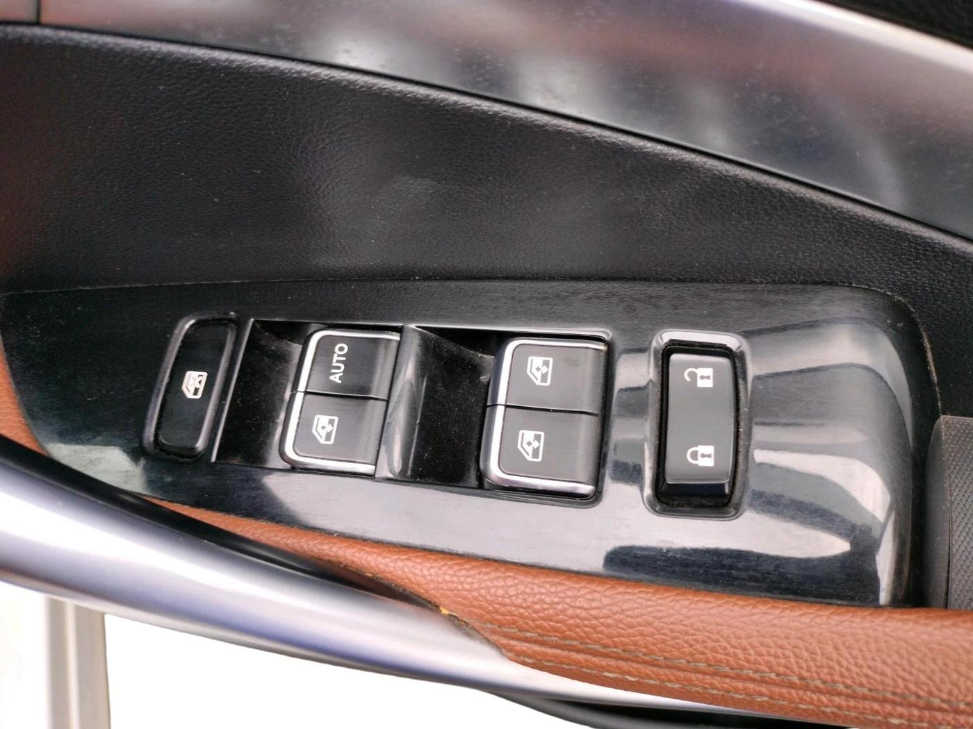 2021 MG HECTOR PLUS SHARP 1.5 PETROL TURBO CVT 6-STR, Petrol, Automatic, 49,411 km, interior
