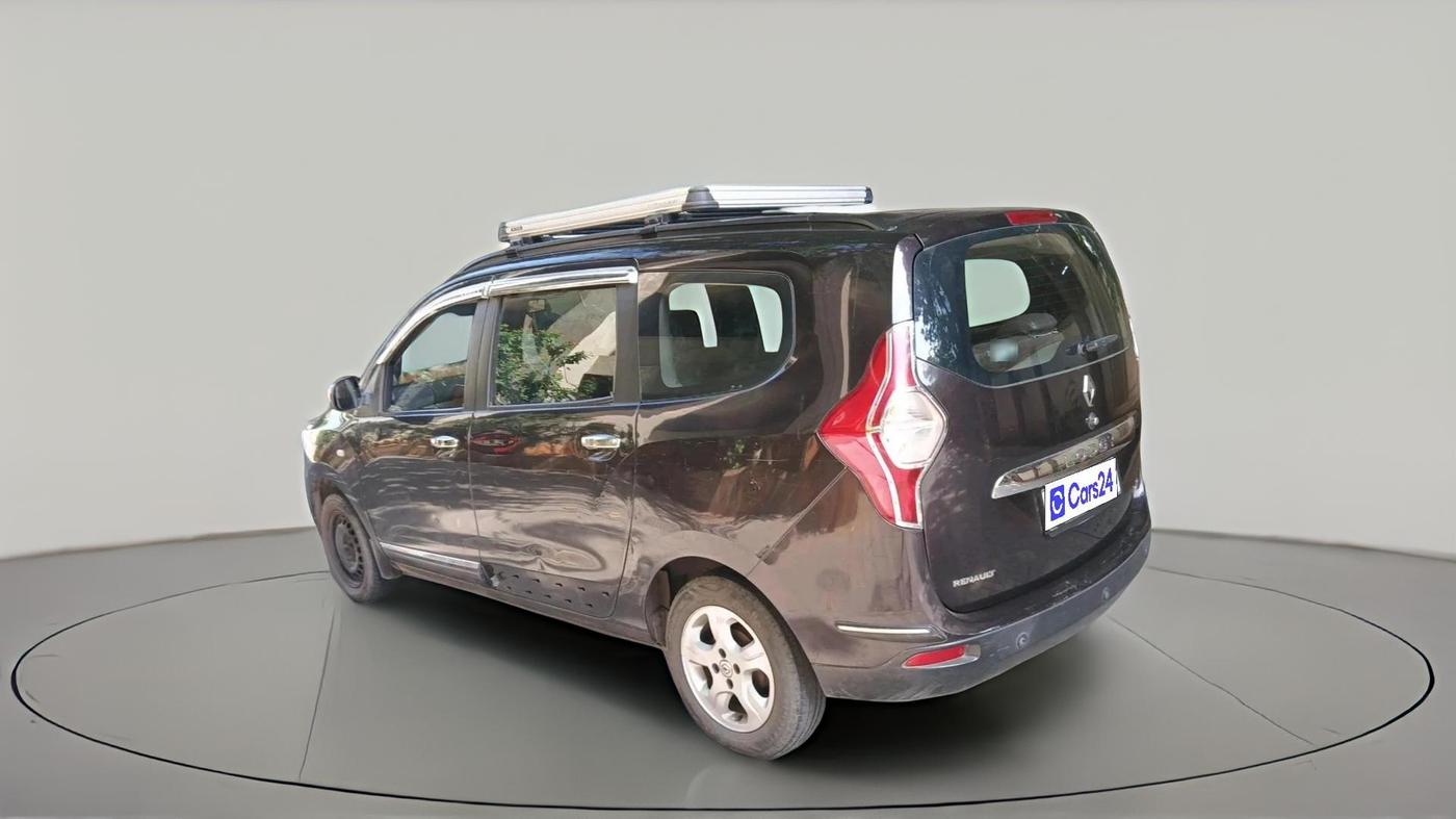 2015 Renault Lodgy 110 PS RXZ 8 STR, Diesel, Manual, 1,18,067 km, exterior