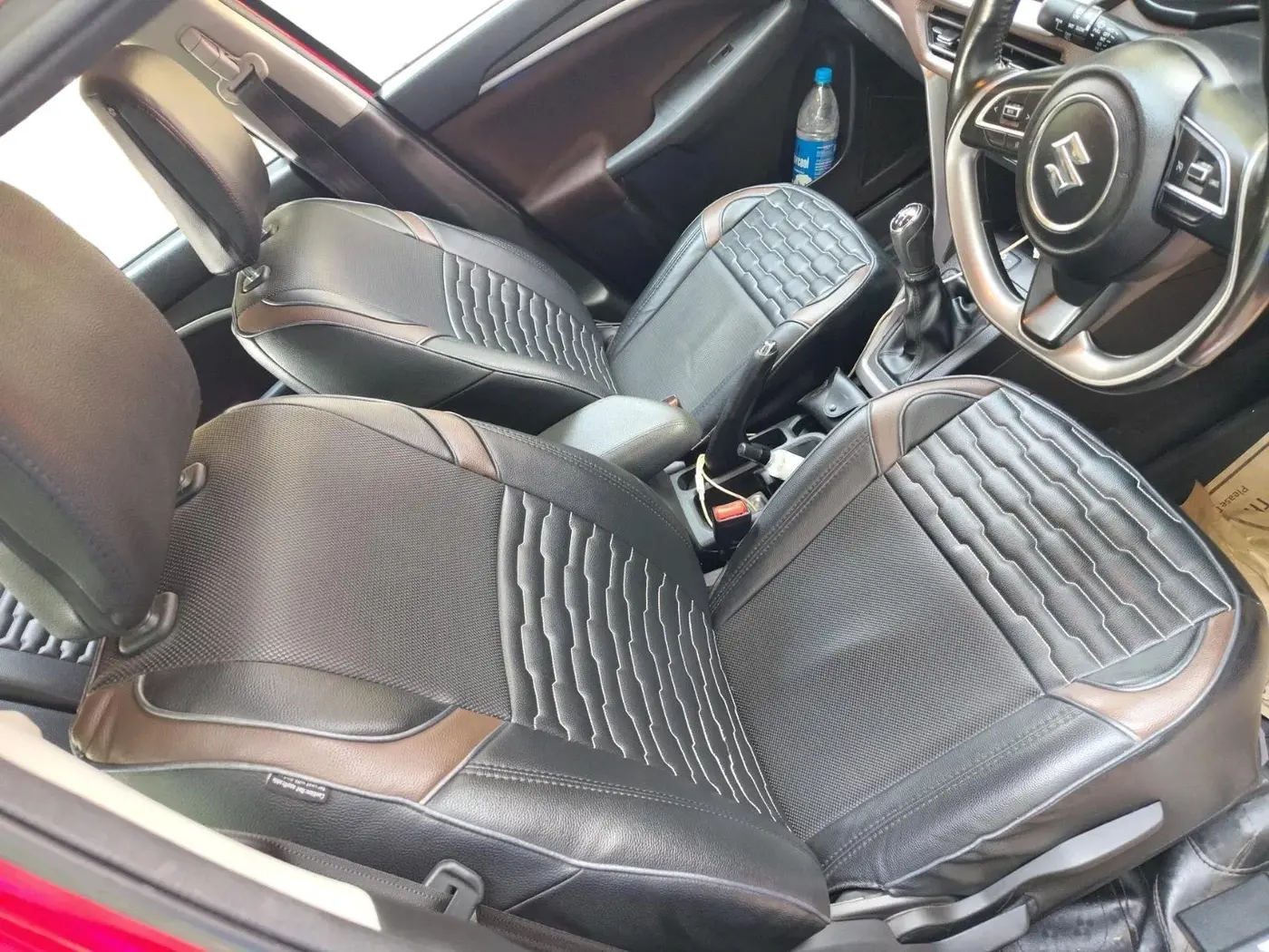 2022 Maruti BREZZA ZXI + SMART HYBRID DUAL TONE, Petrol, Manual, 45,677 km, interior