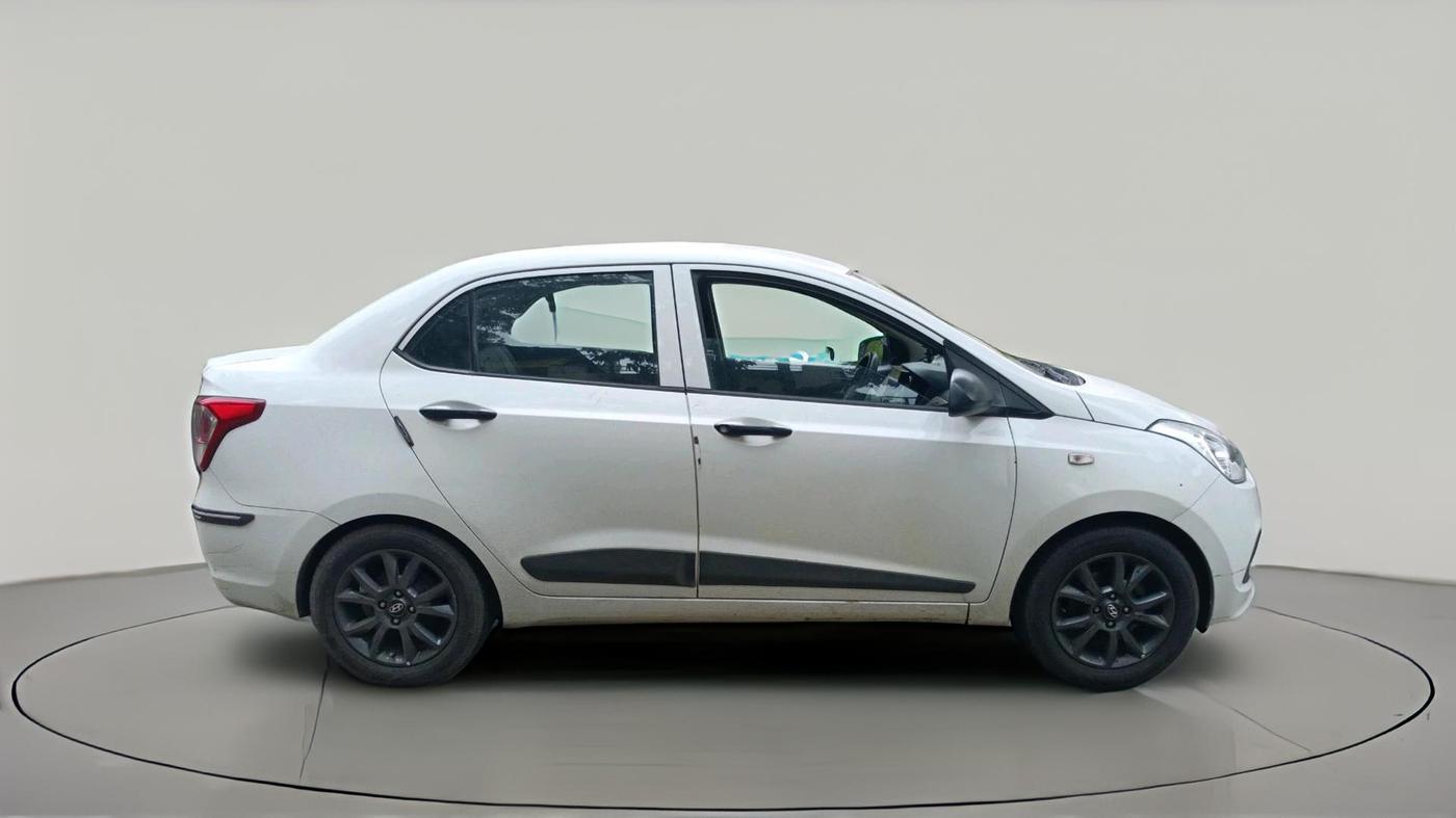 2017 Hyundai XCENT PRIME T VTVT  PLUS, CNG, Manual, 1,28,278 km, exterior