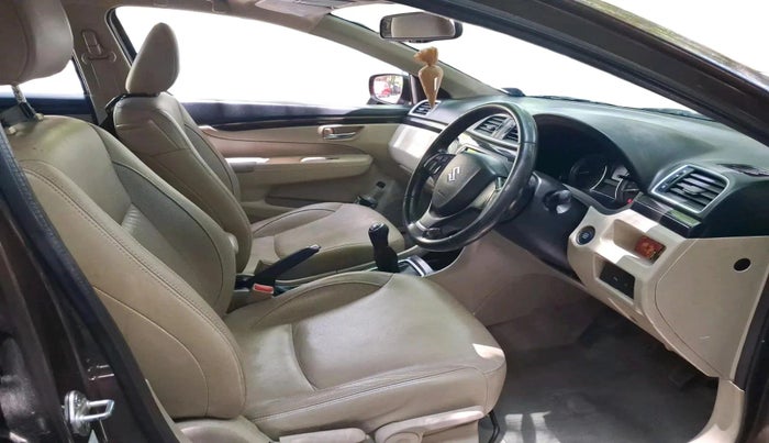 2015 Maruti Ciaz ZXI+, Petrol, Manual, 36,592 km, interior