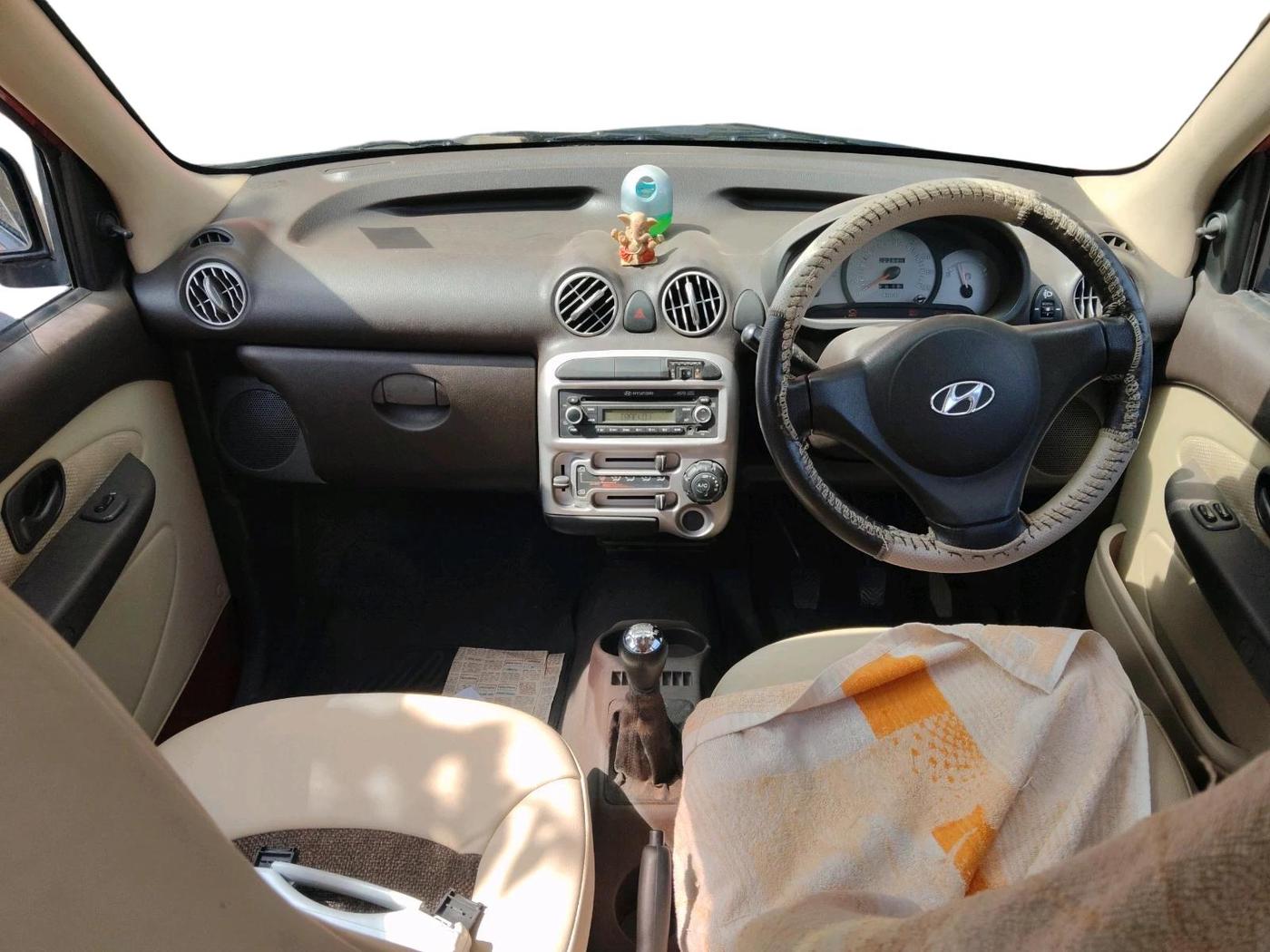 2011 Hyundai Santro Xing GLS, Petrol, Manual, 22,701 km, interior