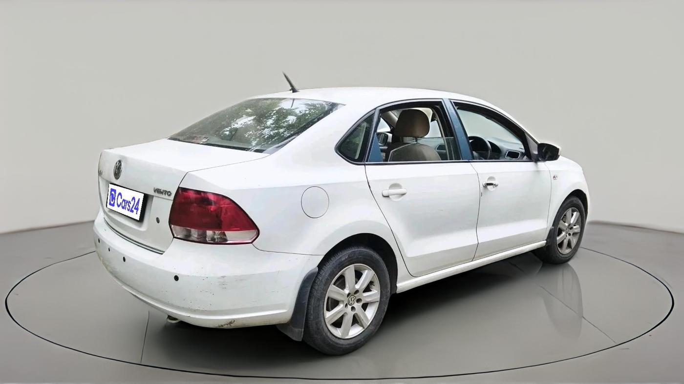2011 Volkswagen Vento HIGHLINE PETROL AT, Petrol, Automatic, 69,213 km, exterior