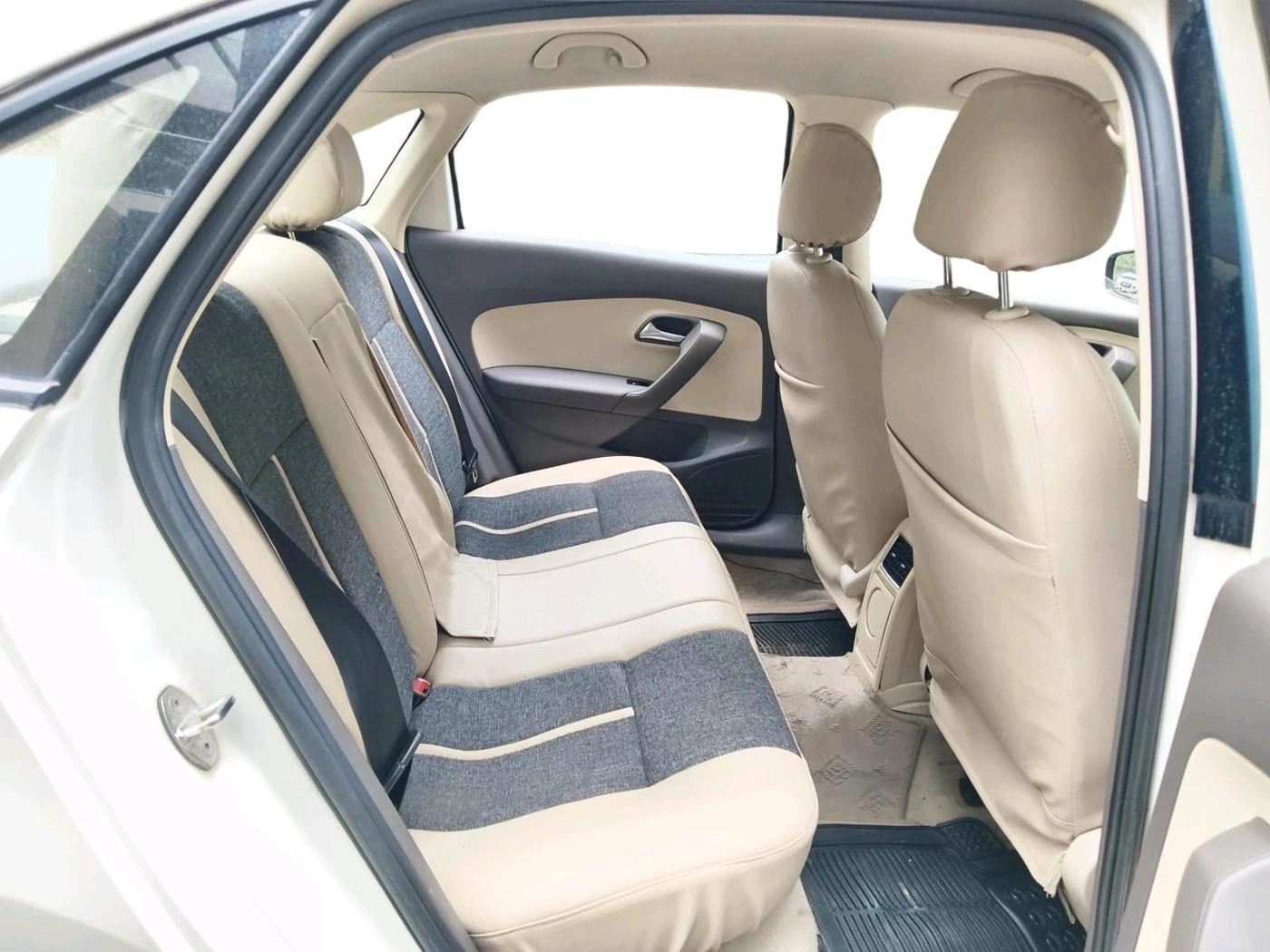 2011 Volkswagen Vento HIGHLINE PETROL AT, Petrol, Automatic, 69,213 km, interior