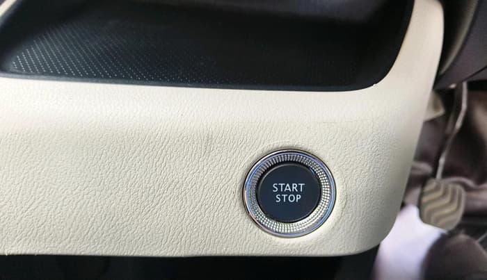 2023 Nissan MAGNITE XV MT, Petrol, Manual, 36,841 km, interior