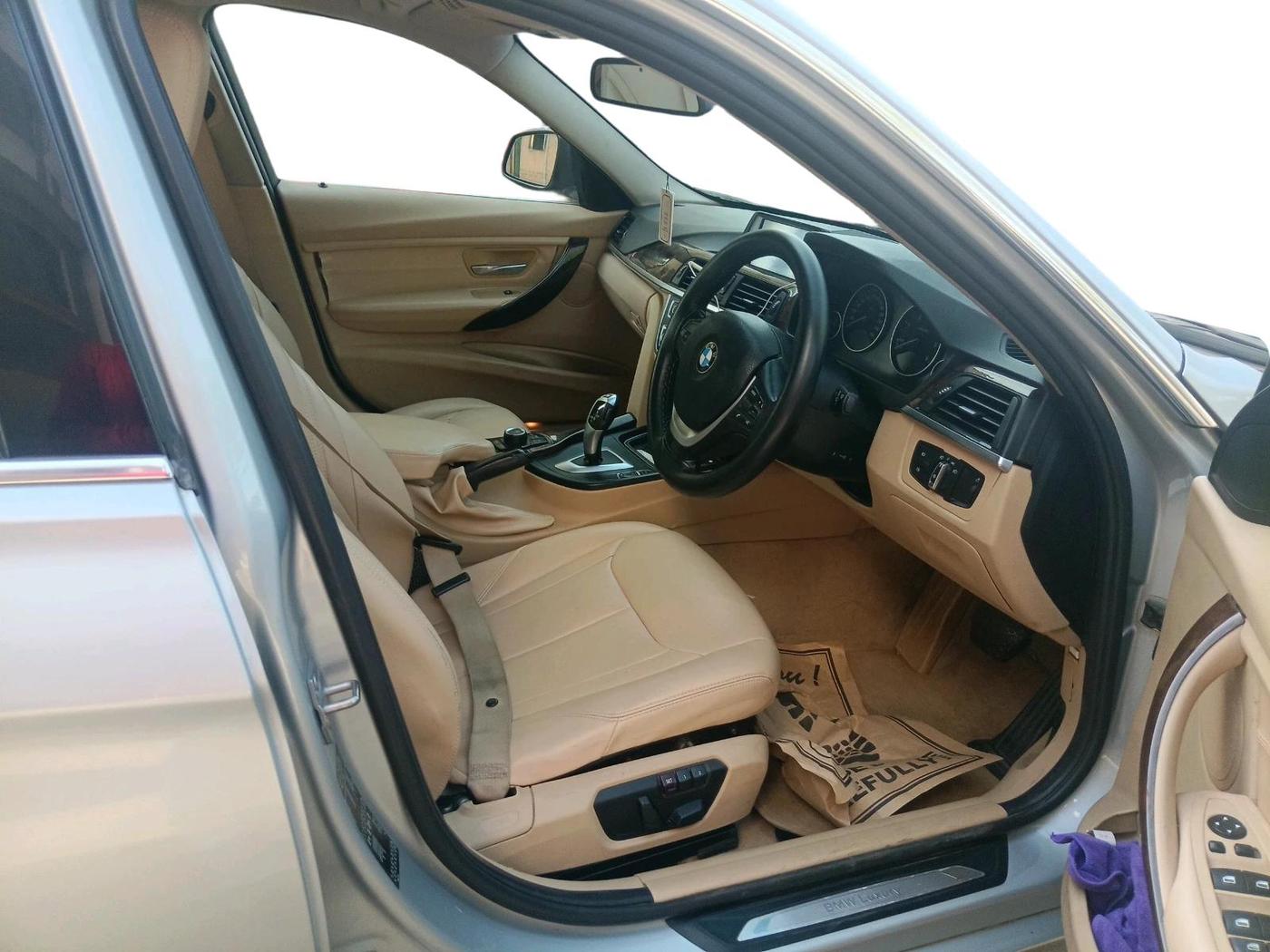 2014 BMW 3 Series 320D LUXURYLINE, Diesel, Automatic, 1,27,957 km, interior