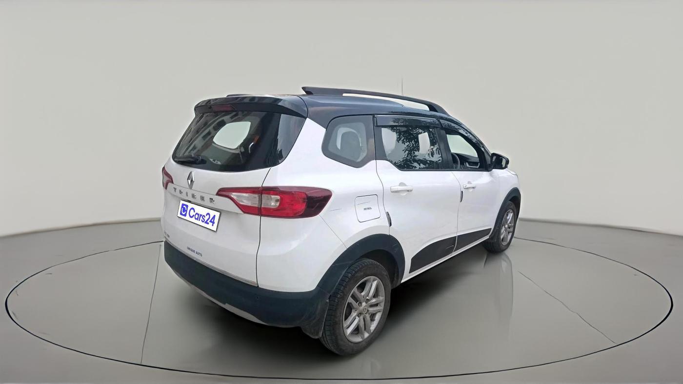 2022 Renault TRIBER RXZ, Petrol, Manual, 42,421 km, exterior