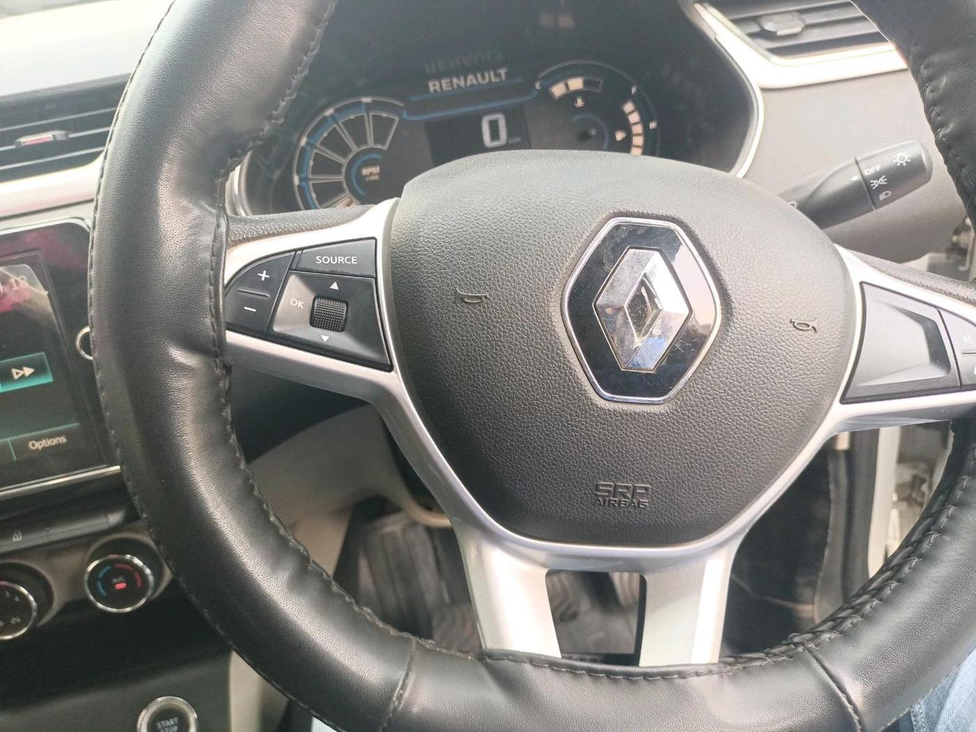 2022 Renault TRIBER RXZ, Petrol, Manual, 42,421 km, interior