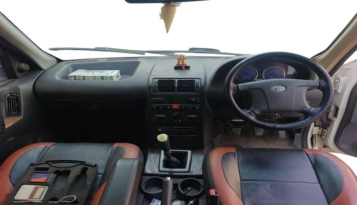 2011 Tata Safari 4X4 GX DICOR 2.2 VTT, Diesel, Manual, 74,608 km, interior