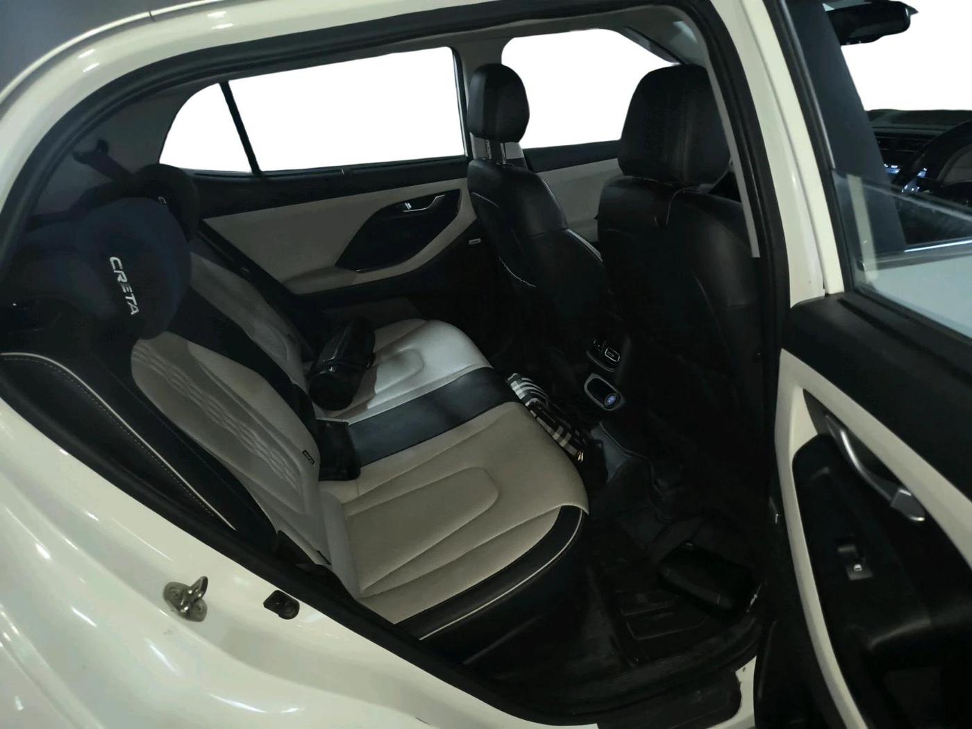 2021 Hyundai Creta SX (O) AT 1.5 DIESEL, Diesel, Automatic, 1,15,590 km, interior