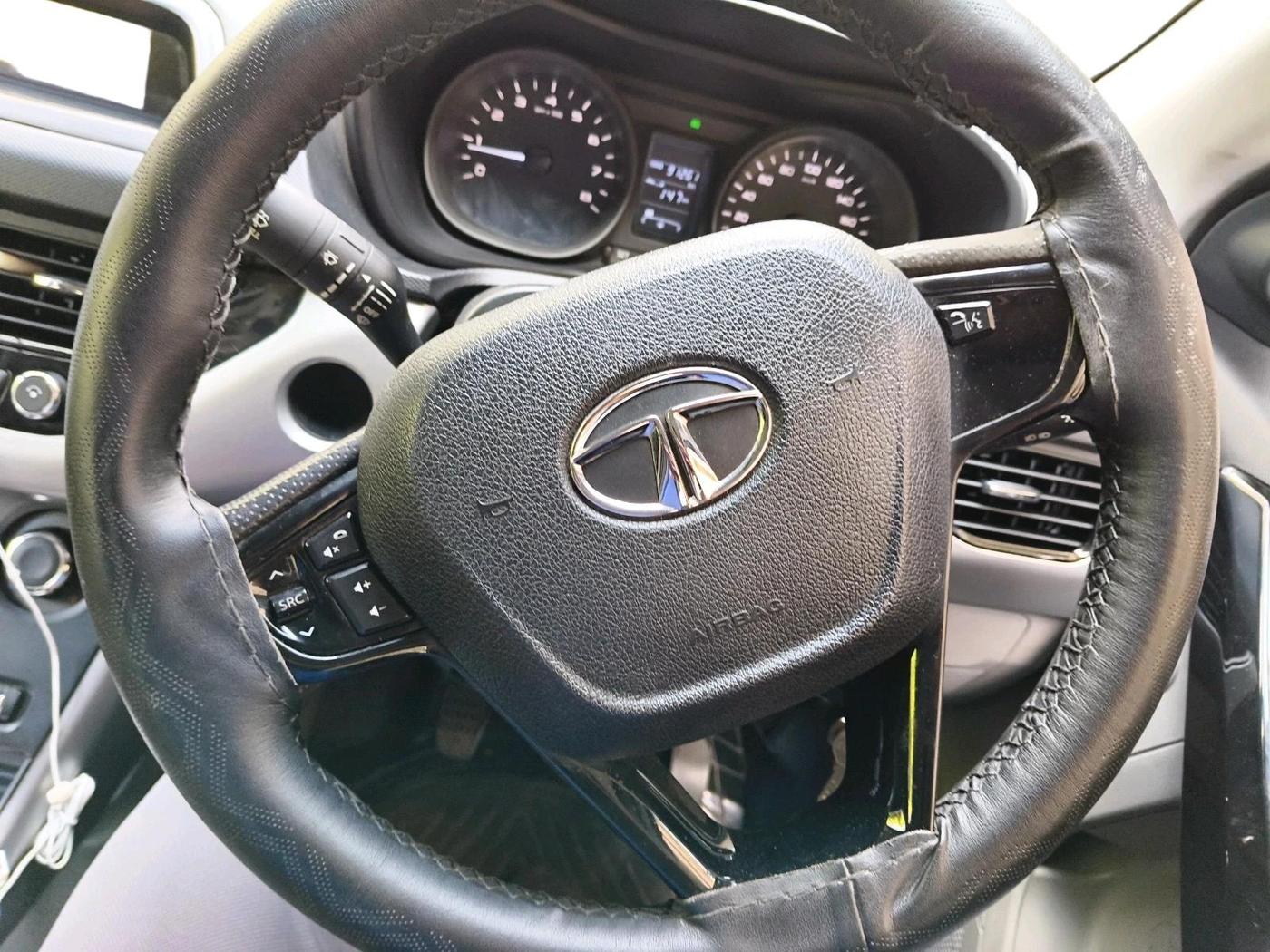 2017 Tata NEXON XM DIESEL, Diesel, Manual, 91,261 km, interior