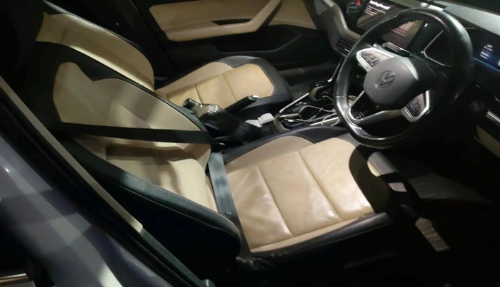 2022 Volkswagen VIRTUS TOPLINE TSI 1.0 AT, Petrol, Automatic, 20,137 km, interior