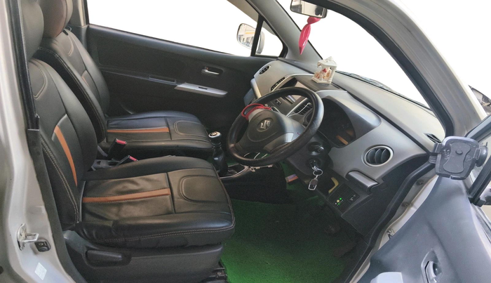 2012 Maruti Wagon R 1.0 LXI CNG, CNG, Manual, 1,37,246 km, interior