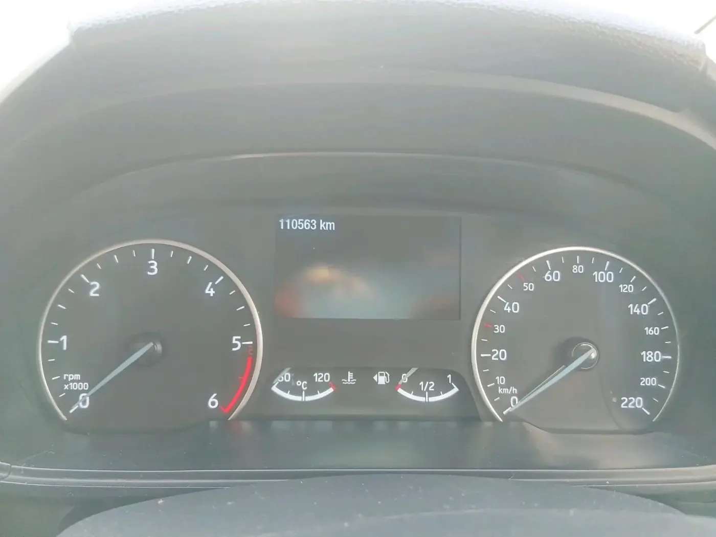 2021 Ford Ecosport TITANIUM 1.5L SPORTS(SUNROOF) DIESEL, Diesel, Manual, 1,10,563 km, interior