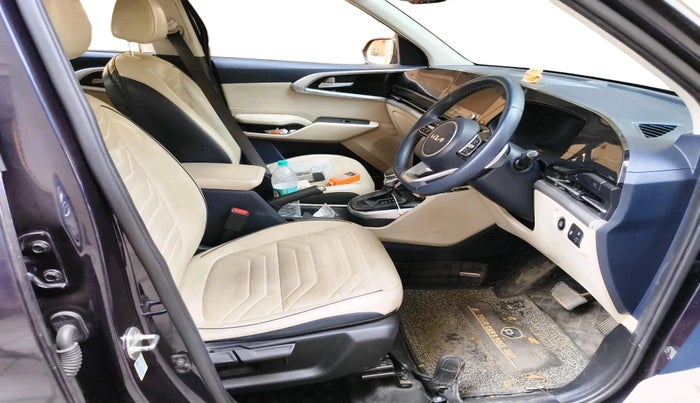 2022 KIA CARENS LUXURY PLUS 1.5 DIESEL AT 7 STR, Diesel, Automatic, 82,636 km, interior