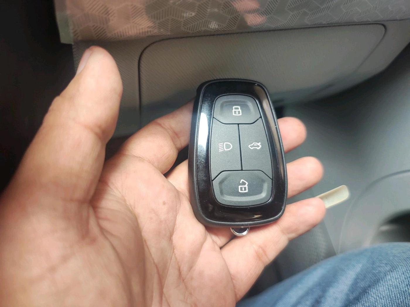 2023 Tata NEXON XZ PLUS PETROL, Petrol, Manual, 5,278 km, interior