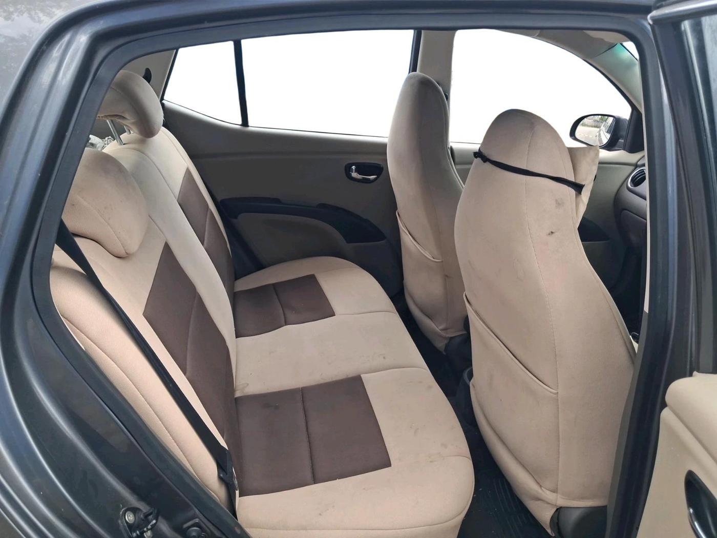 2013 Hyundai i10 SPORTZ 1.2, Petrol, Manual, 60,135 km, interior