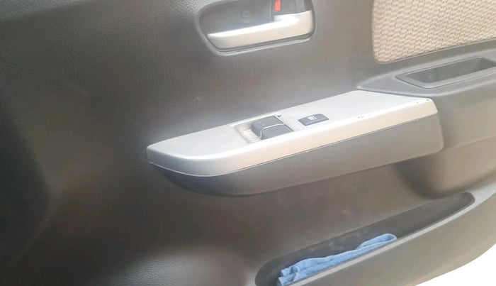 2017 Maruti Wagon R 1.0 LXI CNG, CNG, Manual, 87,421 km, interior