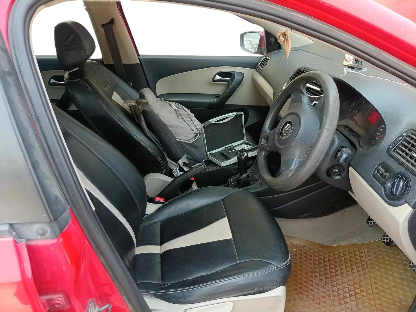 2011 Volkswagen Polo COMFORTLINE 1.2L PETROL, Petrol, Manual, 91,192 km, interior