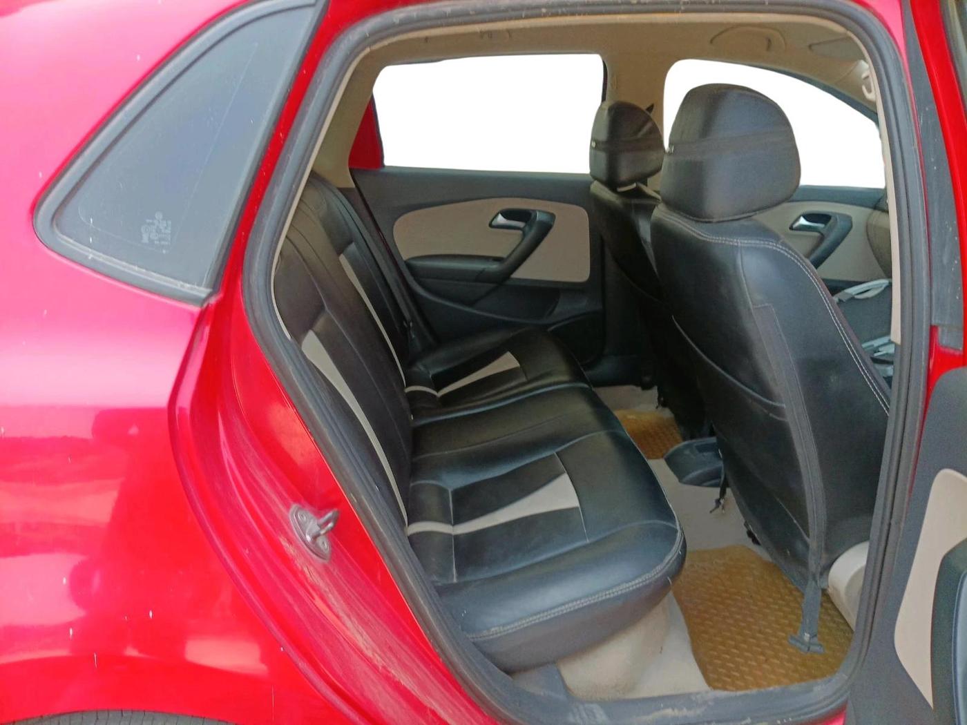2011 Volkswagen Polo COMFORTLINE 1.2L PETROL, Petrol, Manual, 91,192 km, interior