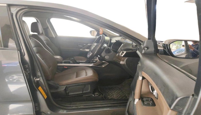 2022 Tata Harrier XZA 2.0L, Diesel, Automatic, 33,972 km, interior