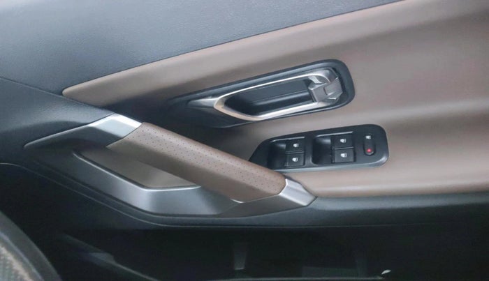 2022 Tata Harrier XZA 2.0L, Diesel, Automatic, 33,972 km, interior