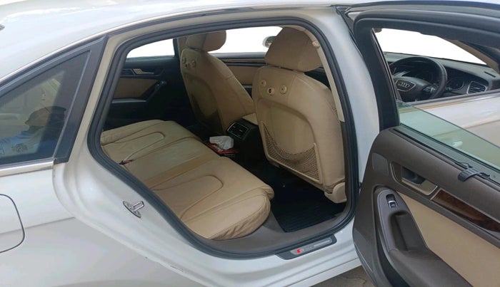 2014 Audi A4 2.0 TDI Multitronic, Diesel, Automatic, 1,40,361 km, interior