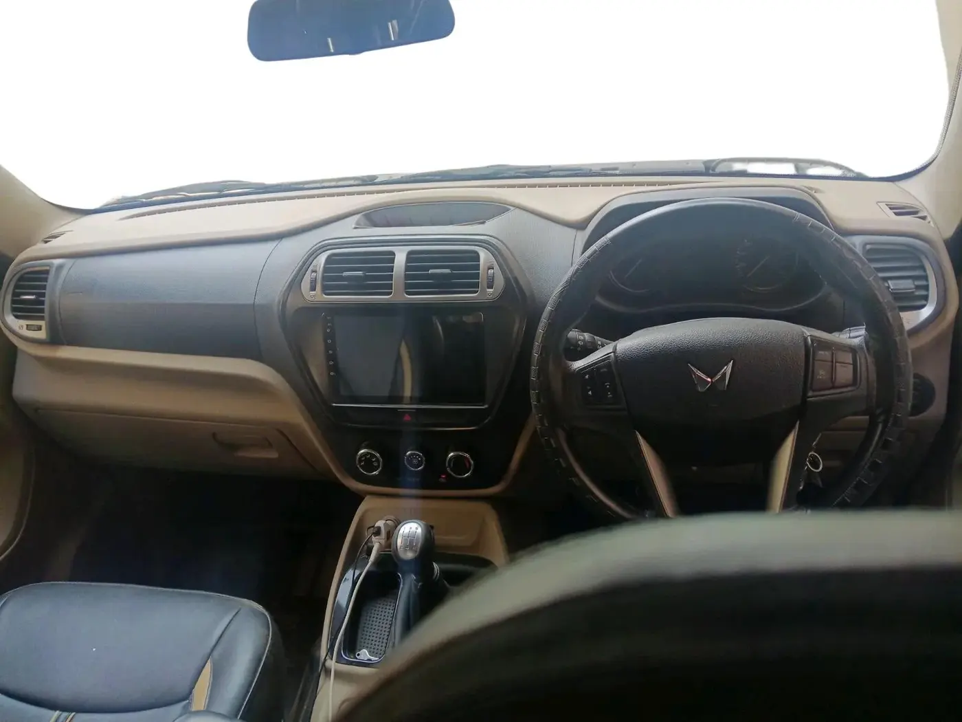2023 Mahindra BOLERO NEO N10 R, Diesel, Manual, 43,453 km, interior