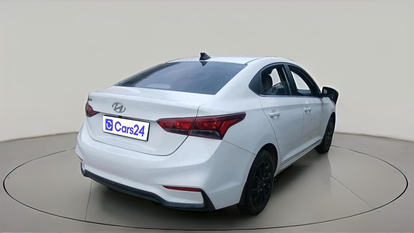 2018 Hyundai Verna 1.4 E PETROL, Petrol, Manual, 89,926 km, exterior