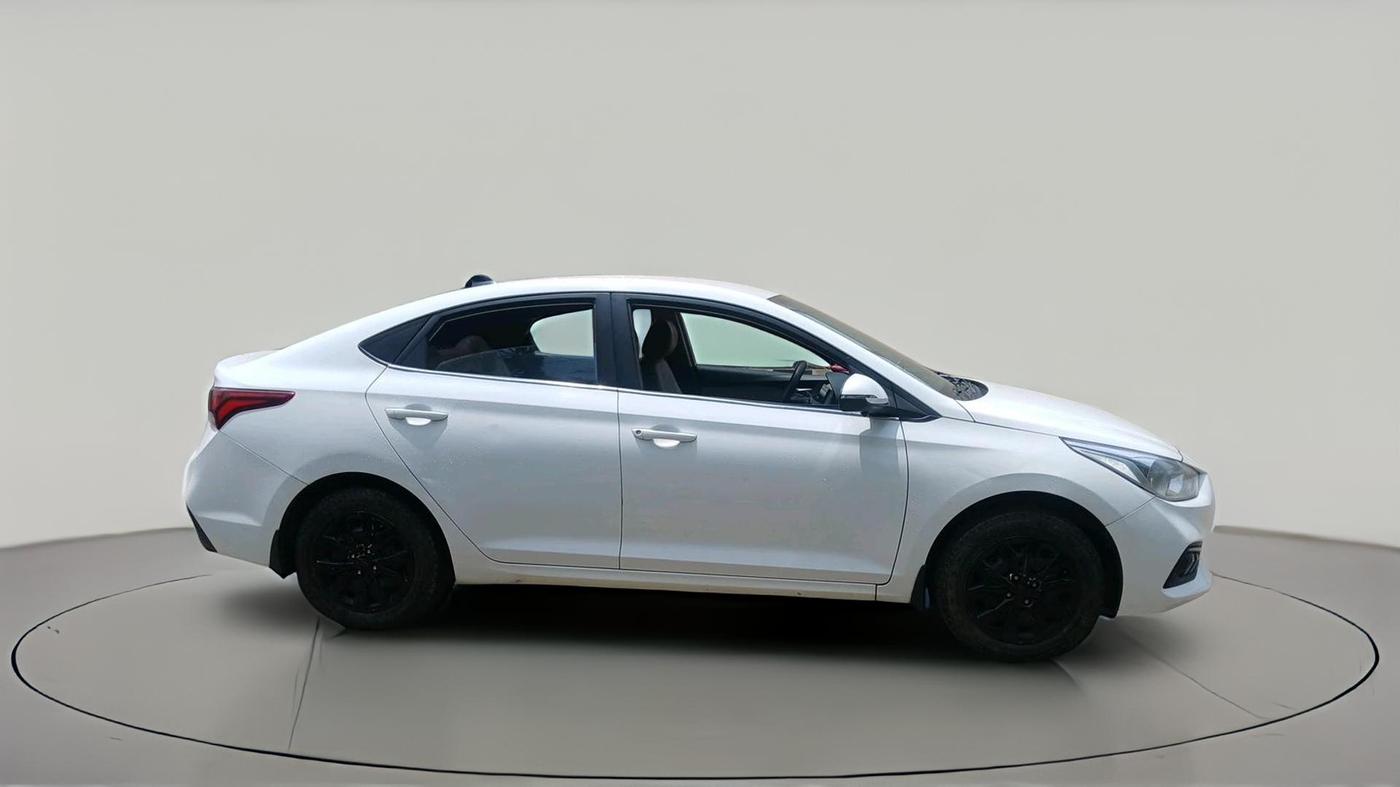 2018 Hyundai Verna 1.4 E PETROL, Petrol, Manual, 89,926 km, exterior
