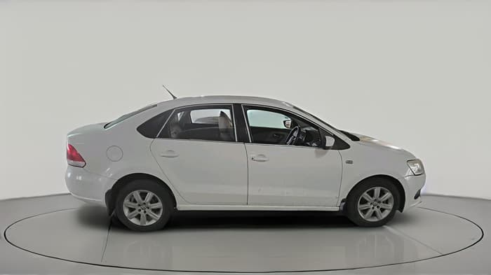 2012 Volkswagen Vento HIGHLINE DIESEL 1.6, Diesel, Manual, 1,28,300 km, exterior