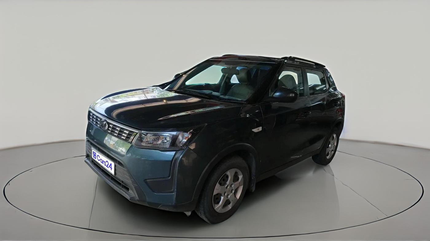 2021 Mahindra XUV300 W6 1.2 PETROL AMT, Petrol, Automatic, 77,633 km, exterior