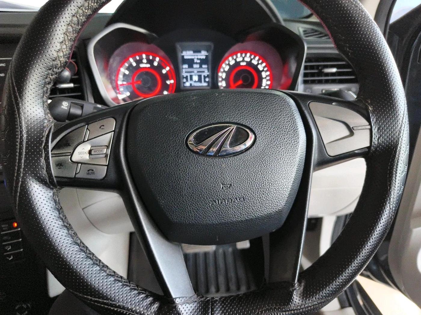 2021 Mahindra XUV300 W6 1.2 PETROL AMT, Petrol, Automatic, 77,633 km, interior
