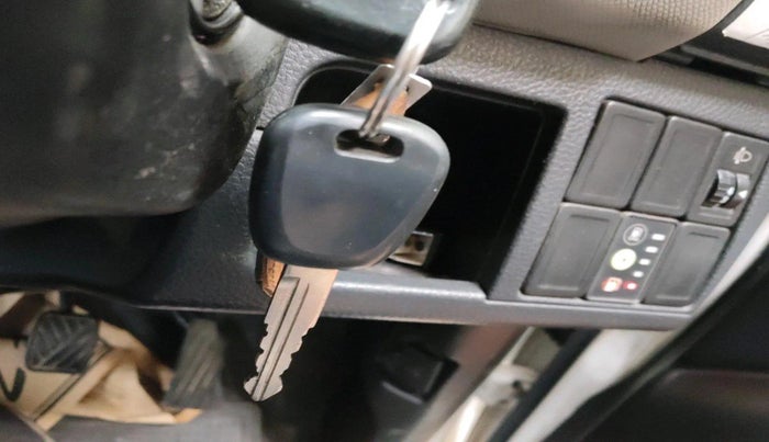 2016 Maruti Wagon R 1.0 LXI CNG, CNG, Manual, 1,16,984 km, interior