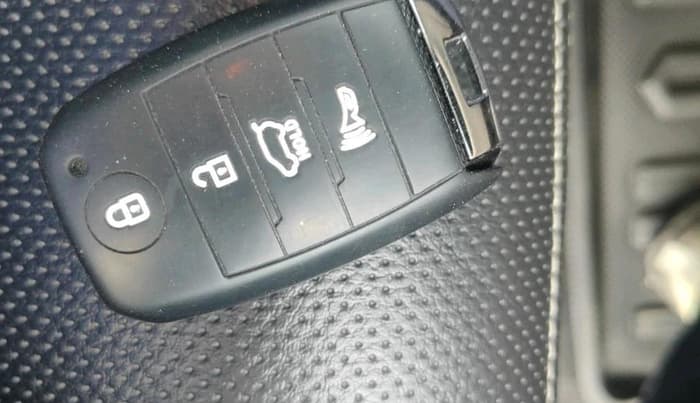 2021 KIA SONET HTX 1.0 IMT, Petrol, Manual, 23,205 km, interior