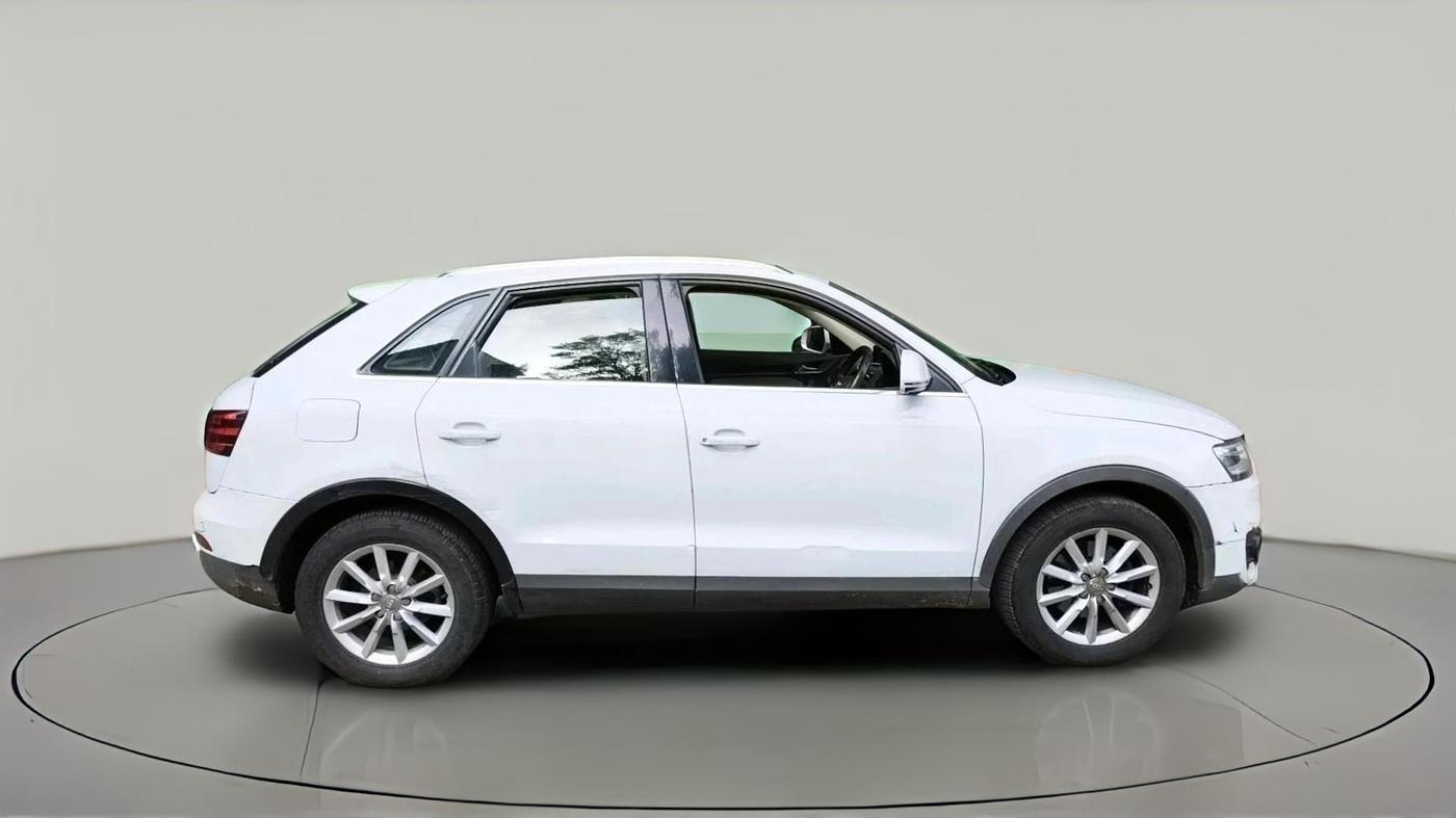 2014 Audi Q3 2.0 TDI QUATTRO, Diesel, Automatic, 1,29,281 km, exterior