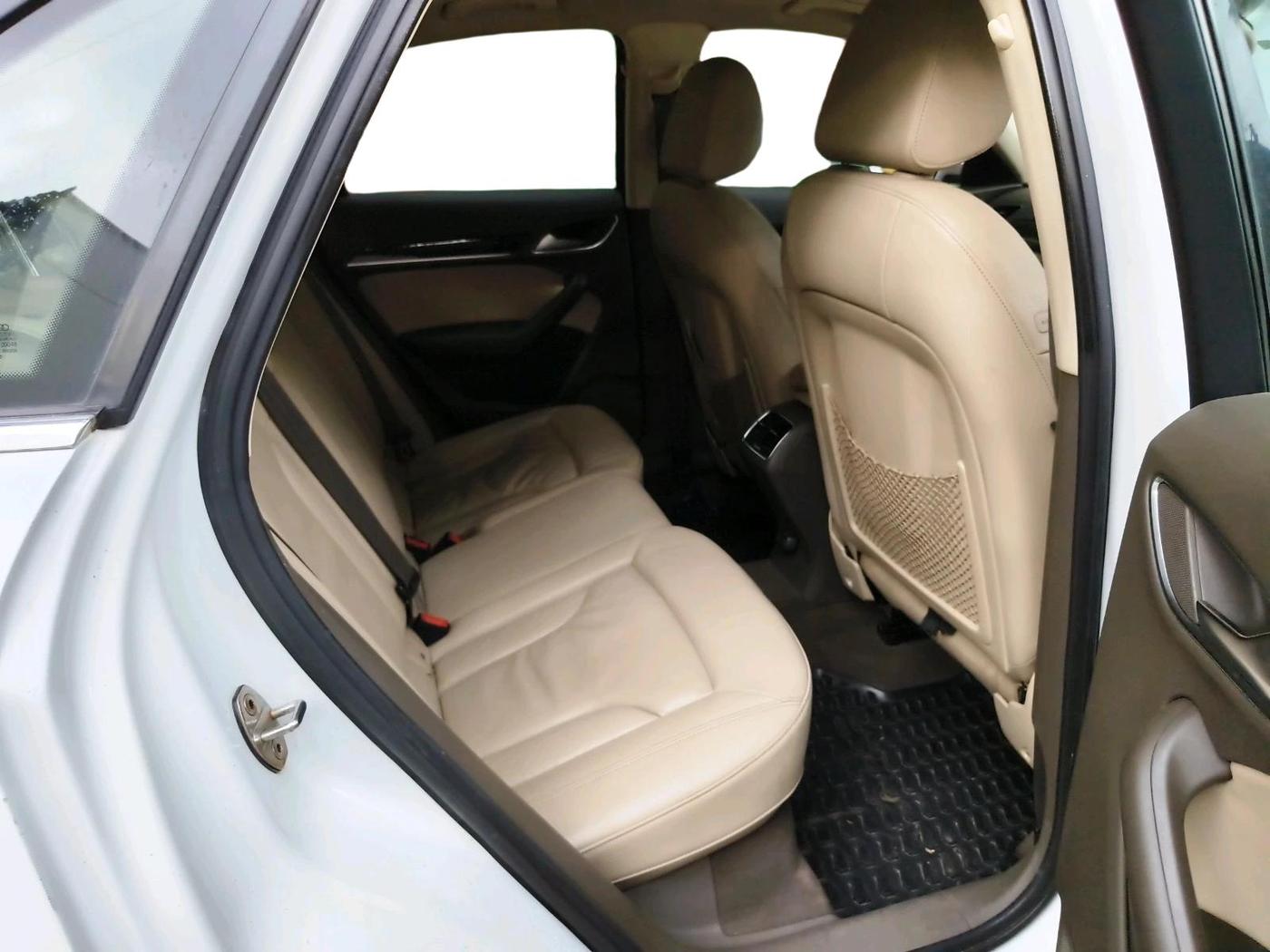 2014 Audi Q3 2.0 TDI QUATTRO, Diesel, Automatic, 1,29,281 km, interior