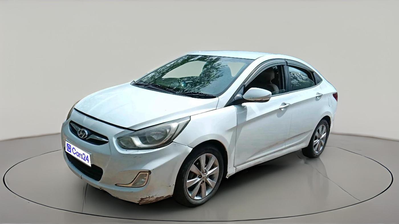 2012 Hyundai Verna FLUIDIC 1.6 CRDI SX AT, Diesel, Automatic, 92,192 km, exterior