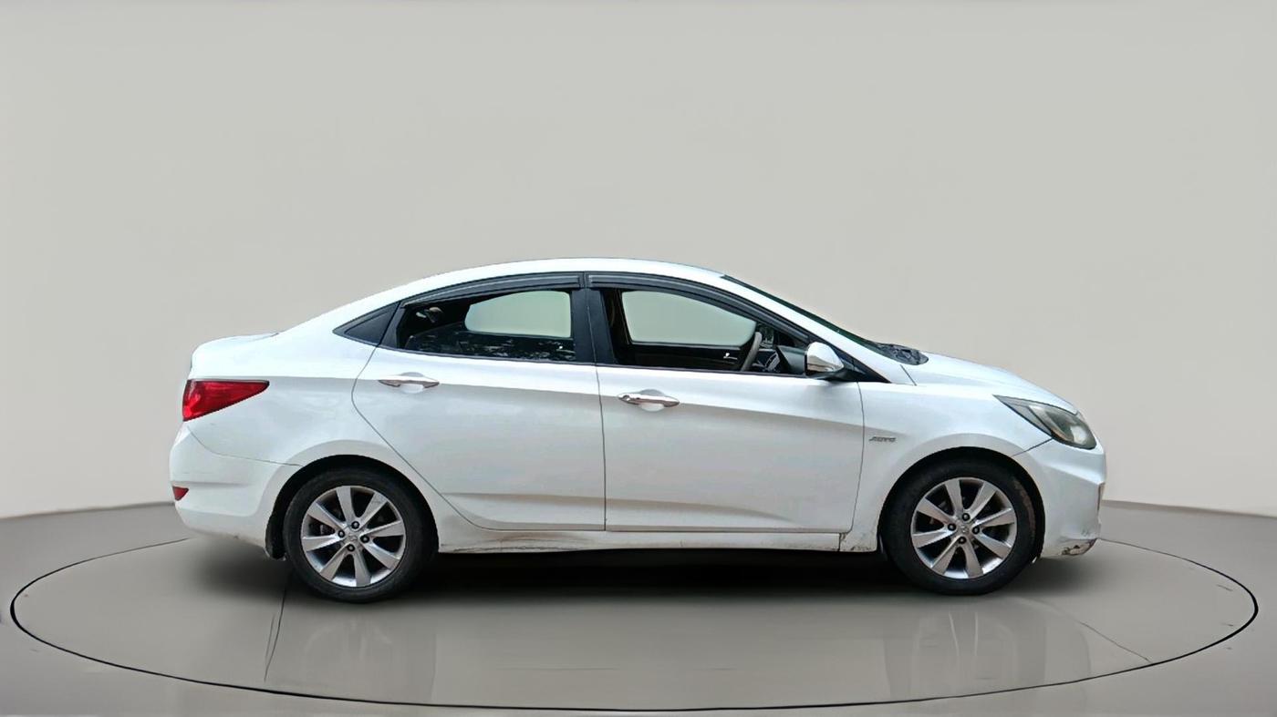 2012 Hyundai Verna FLUIDIC 1.6 CRDI SX AT, Diesel, Automatic, 92,192 km, exterior