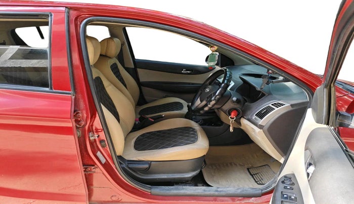 2013 Hyundai i20 SPORTZ 1.2, Petrol, Manual, 70,650 km, interior