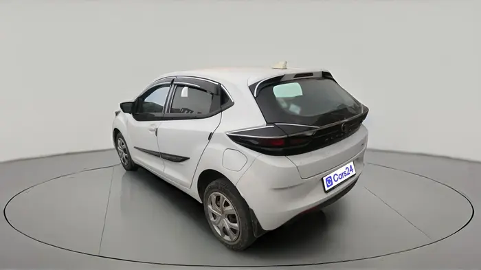 2024 Tata ALTROZ XM PLUS CNG, CNG, Manual, 29,889 km, exterior