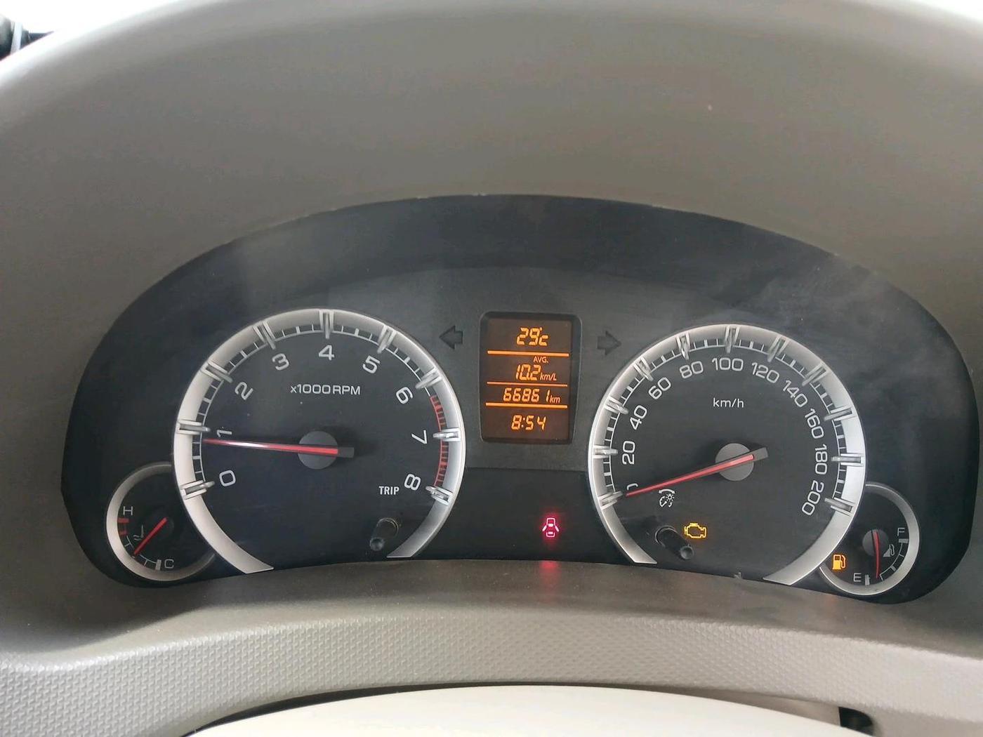 2013 Maruti Ertiga ZXI, CNG, Manual, 66,861 km, interior