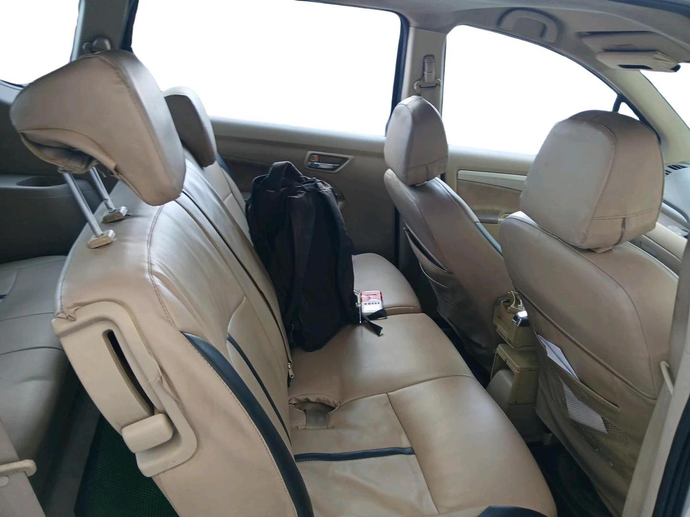 2013 Maruti Ertiga ZXI, CNG, Manual, 66,861 km, interior