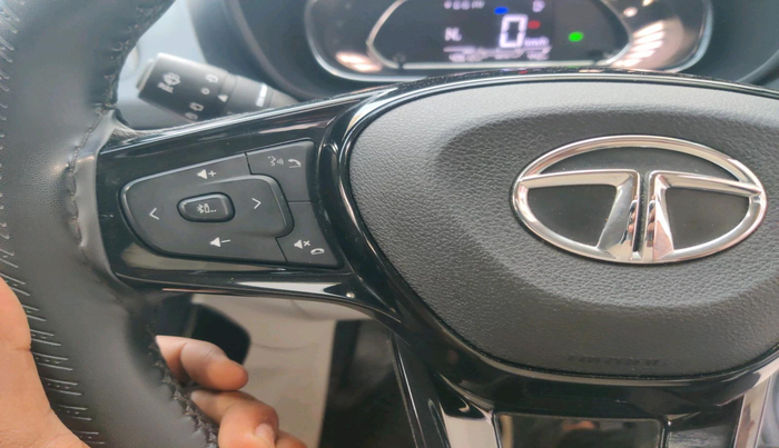 2022 Tata NEXON XZA PLUS DIESEL, Diesel, Automatic, 40,612 km, interior